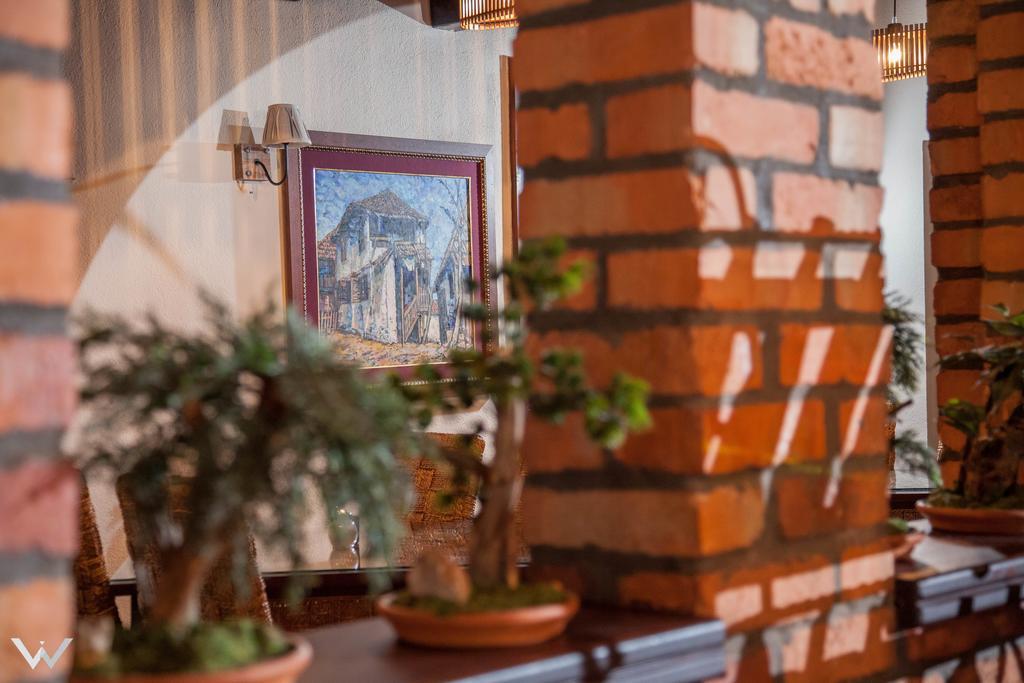 Hotel Dvor Bijelo Polje Exteriör bild