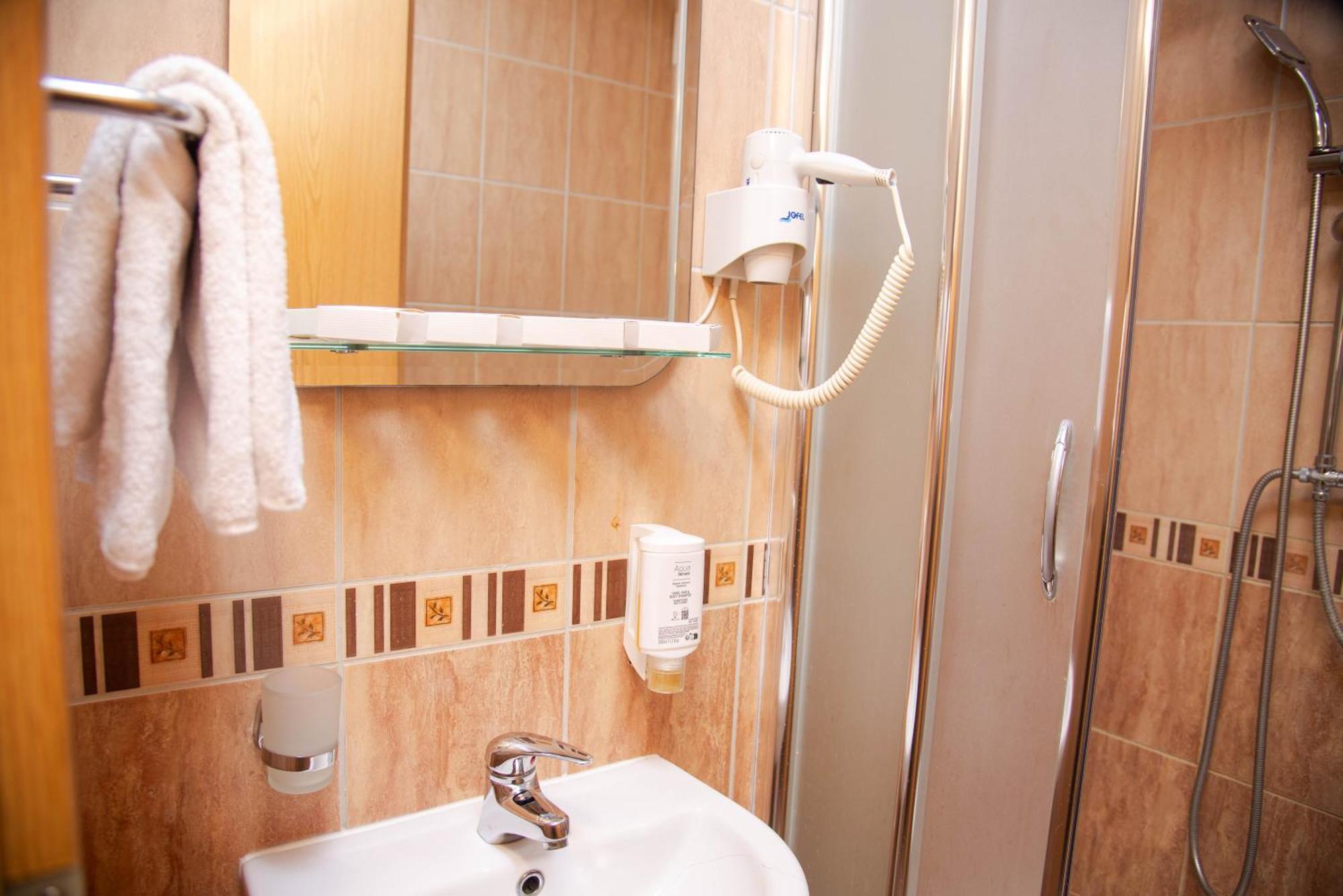 Hotel Dvor Bijelo Polje Exteriör bild