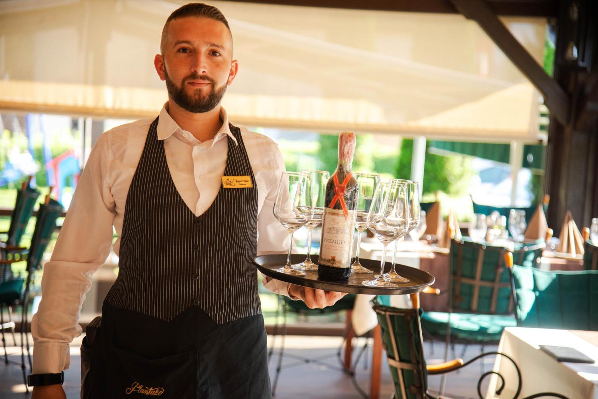 Hotel Dvor Bijelo Polje Exteriör bild