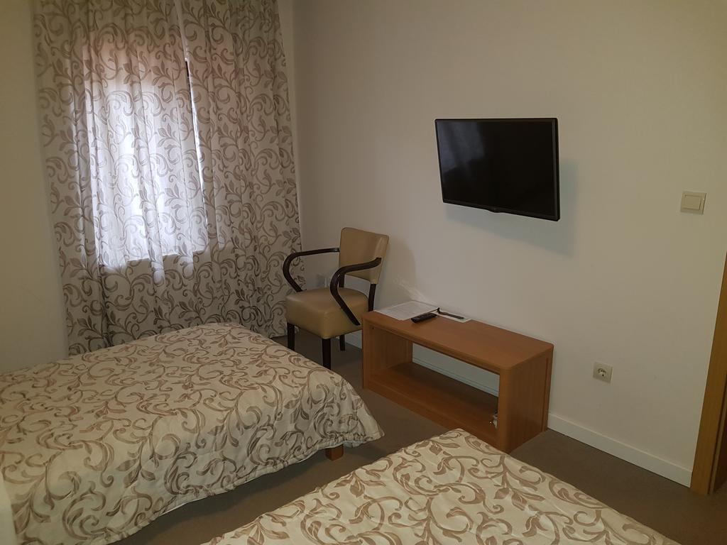 Hotel Dvor Bijelo Polje Exteriör bild